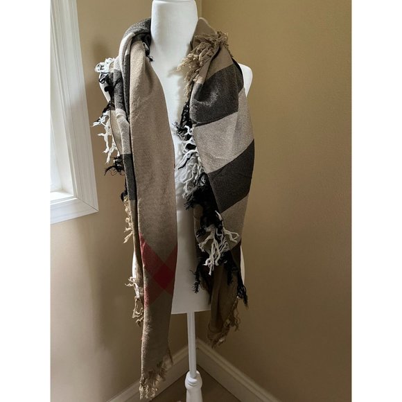 Burberry Women Wool Beige House Check Square Scarf - Picture 9 of 10